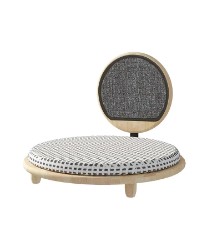 Является ли поверхность WoodCatBed влагостойкой и устойчивой к плесени?