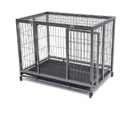 Какие правила безопасности следует учитывать при использовании клетки для домашних животных во время путешествия?